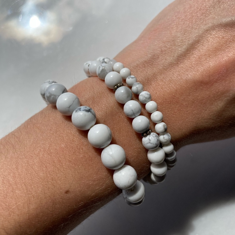 Howlite bracelet